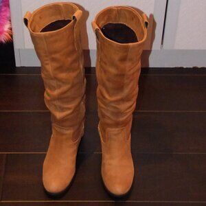 Tan Clarks mid-calf heeled boots, EUC, UK 5 / EU 38